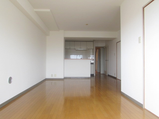 フローラル良元の居間・リビング|※同建物の類似写真となります。