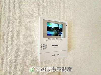 【セキュリティ】 |  LiveleGarden.S第2古河諸川　1号棟 | 同社施工物件写真。※建具やフローリング、その他仕様が異なる場合がございます。