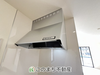 【キッチン】 |  LiveleGarden.S第2古河諸川　1号棟 | 同社施工物件写真。※建具やフローリング、その他仕様が異なる場合がございます。