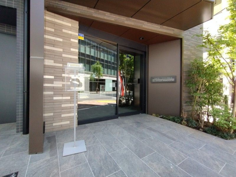クレイシアIDZ千代田岩本町のエントランス