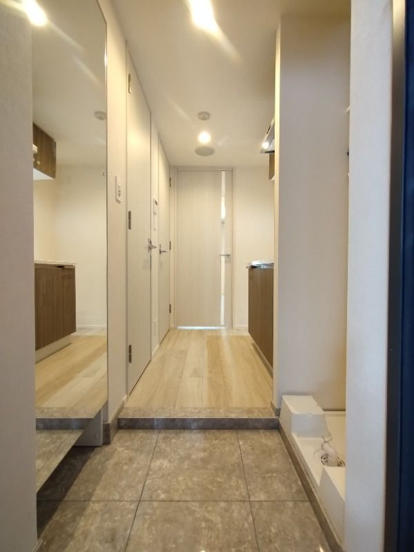 クレイシアIDZ千代田岩本町の玄関