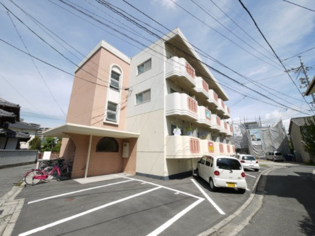 サンライズⅡの駐車場