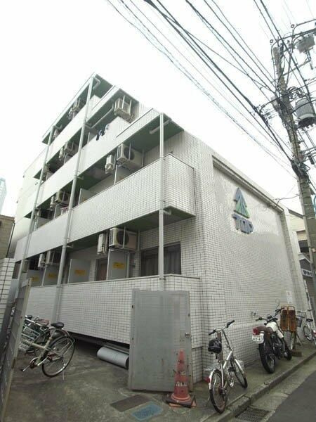 トップ新宿薬王寺の外観