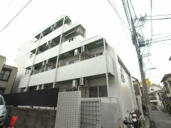 トップ新宿薬王寺の外観