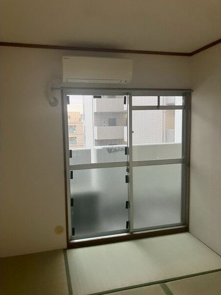 シャトー元町の和室