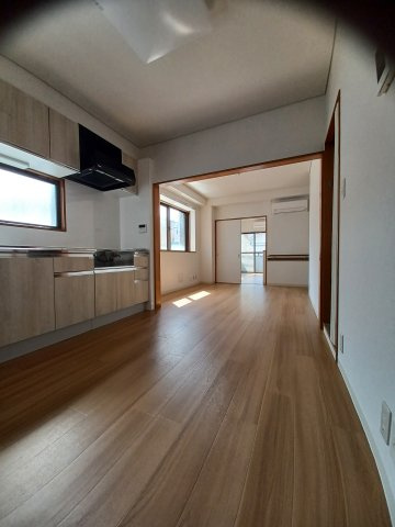 幸楽ビルの居間・リビング