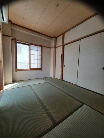 幸楽ビルの和室