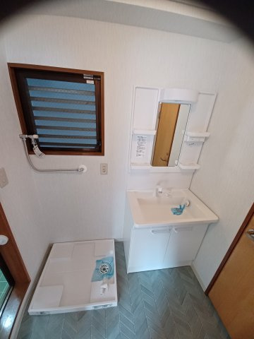 幸楽ビルの洗面所