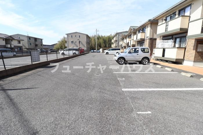 大黒屋の駐車場