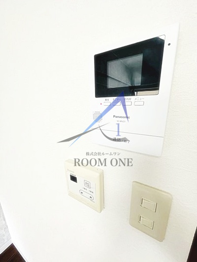 中銀日本橋マンシオンのセキュリティ|モニター付きインターホンです。