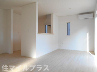 【居間・リビング】 | 二本松市郭内2丁目新築一戸建て6棟 | 使いやすい居間です