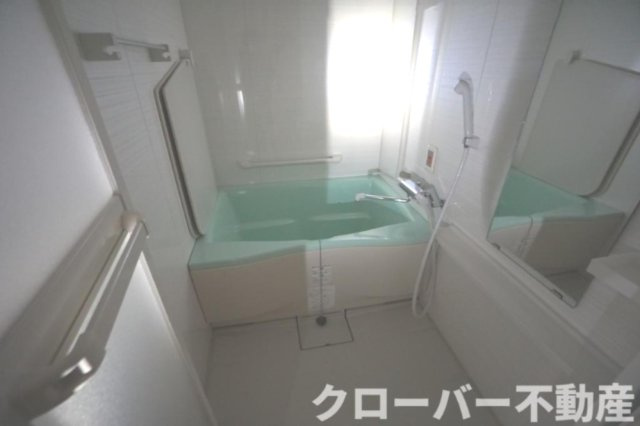 クレスト中府の浴室