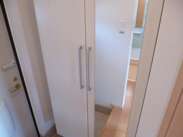 シエロ・イリーデの玄関