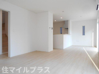 【居間・リビング】 | 二本松市郭内2丁目新築一戸建て6棟 | リビングです