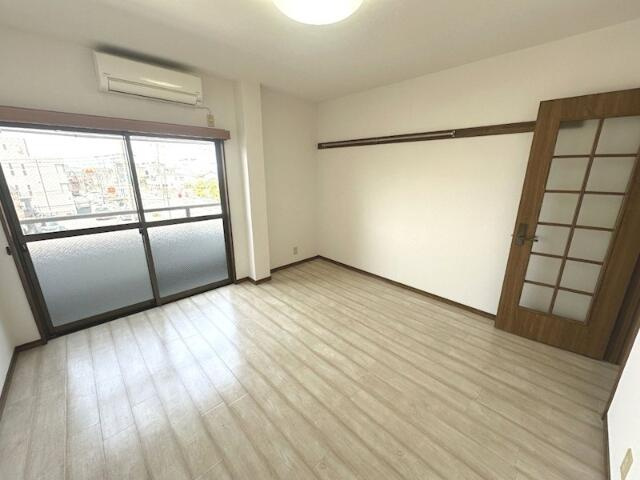 ７帖の広い洋室