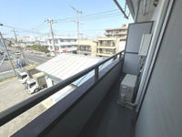 奥行きも確保されたバルコニー