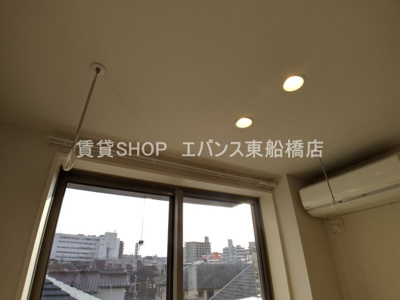  | カステール