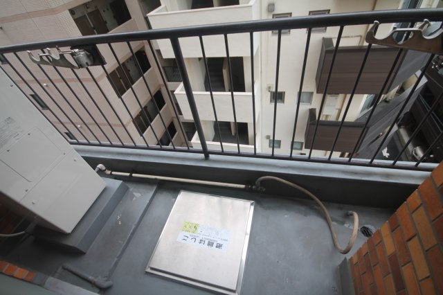 【バルコニー】
