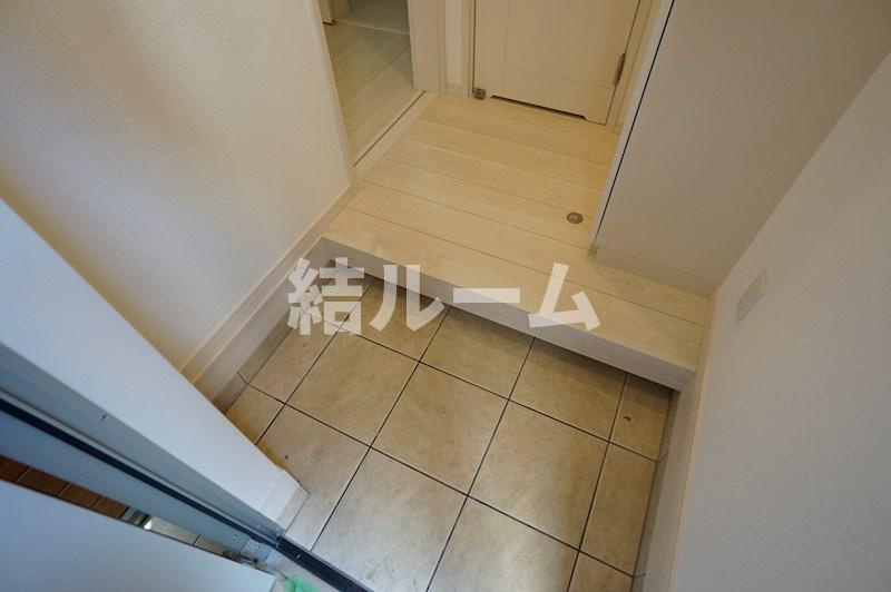 板橋区蓮根３丁目のアパートの玄関