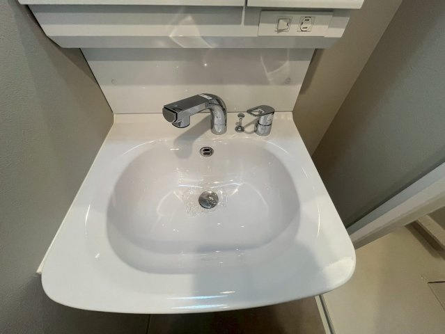 WORVE大阪本町の洗面所