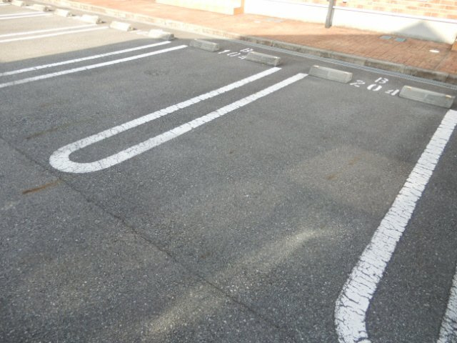 グリーン・ロード尾上Ⅱの駐車場