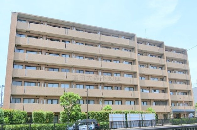 ソレイユ西蒲田の外観|2001年3月築　RC鉄筋コンクリート造地上7階建て1R～1LDK総戸数59戸
東京都大田区西蒲田4丁目　京浜東北線蒲田駅徒歩8分、京急本線京急蒲田駅徒歩17分