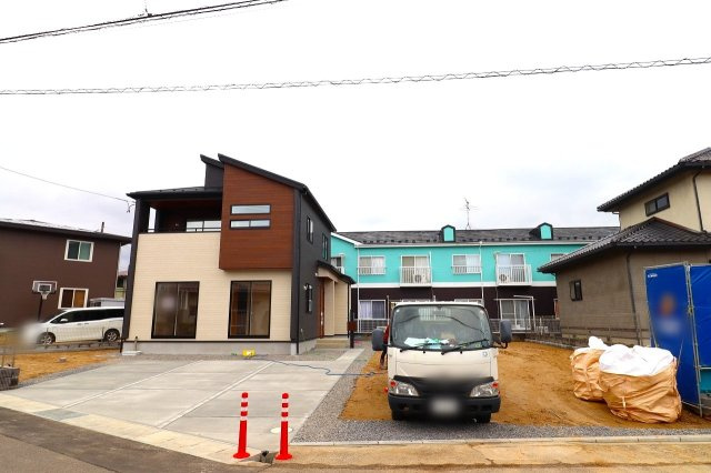 新築戸建・新築建売　福島市笹谷中條　笹谷小・信陵中の外観|敷地面積100坪以上でゆったりとしており開放的！お庭も広々です！