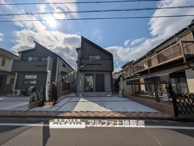 新築戸建　立川市若葉町4丁目　全2棟の外観|【Living Story】◆暮らしが続いていく場所◆
ここで過ごす日々が、少しずつ思い出になっていく。そんな時間を育てていく住まい。