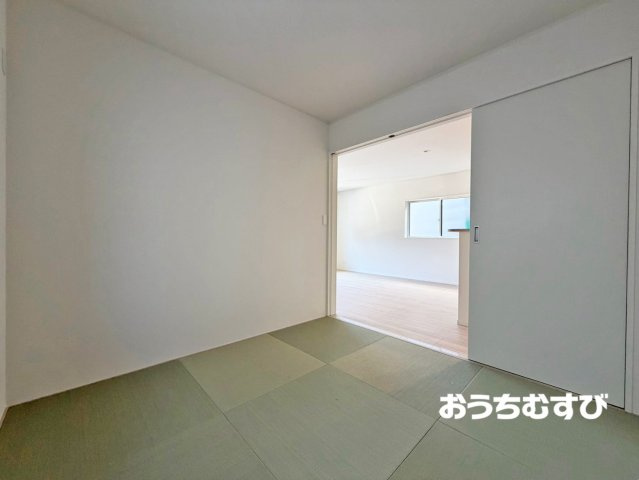 春日井市東野町3丁目(全1棟)の和室