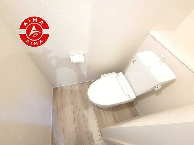筑紫野市光が丘５丁目第1-2棟（2号棟）　のトイレ|温水洗浄便座を完備しております。2ヶ所にトイレがあるのは朝の慌ただしい時間も安心です。