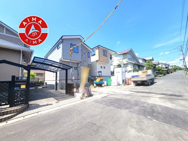 筑紫野市光が丘５丁目第1-2棟（2号棟）　の前面道路含む現地写真|見学の時間などお気軽にお問い合わせ下さい。