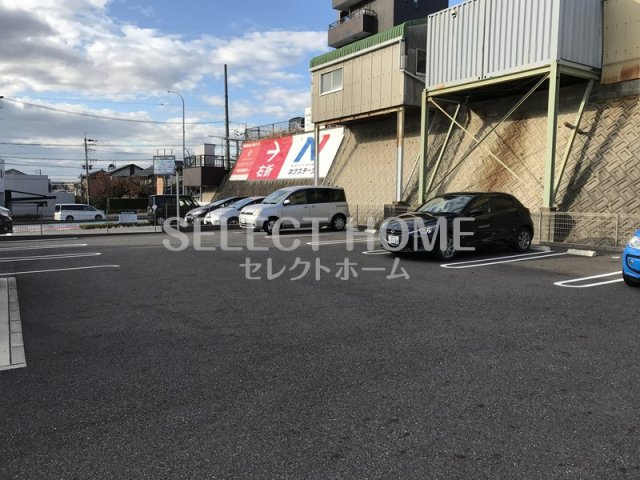 【駐車場】 | ETERNA | 駐車スペースもあります
