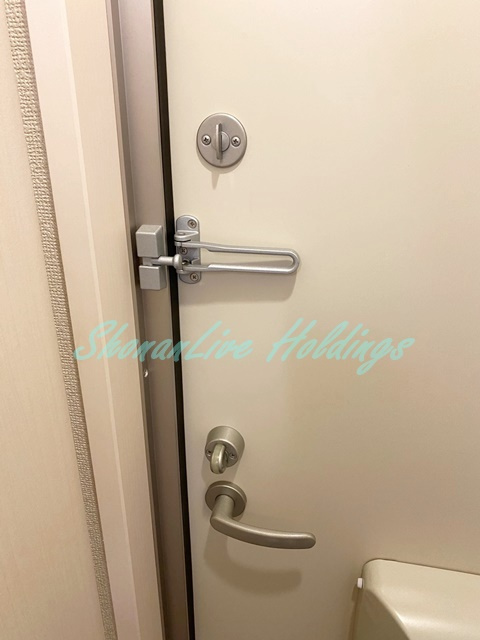 藤沢市湘南台３丁目のアパートの玄関