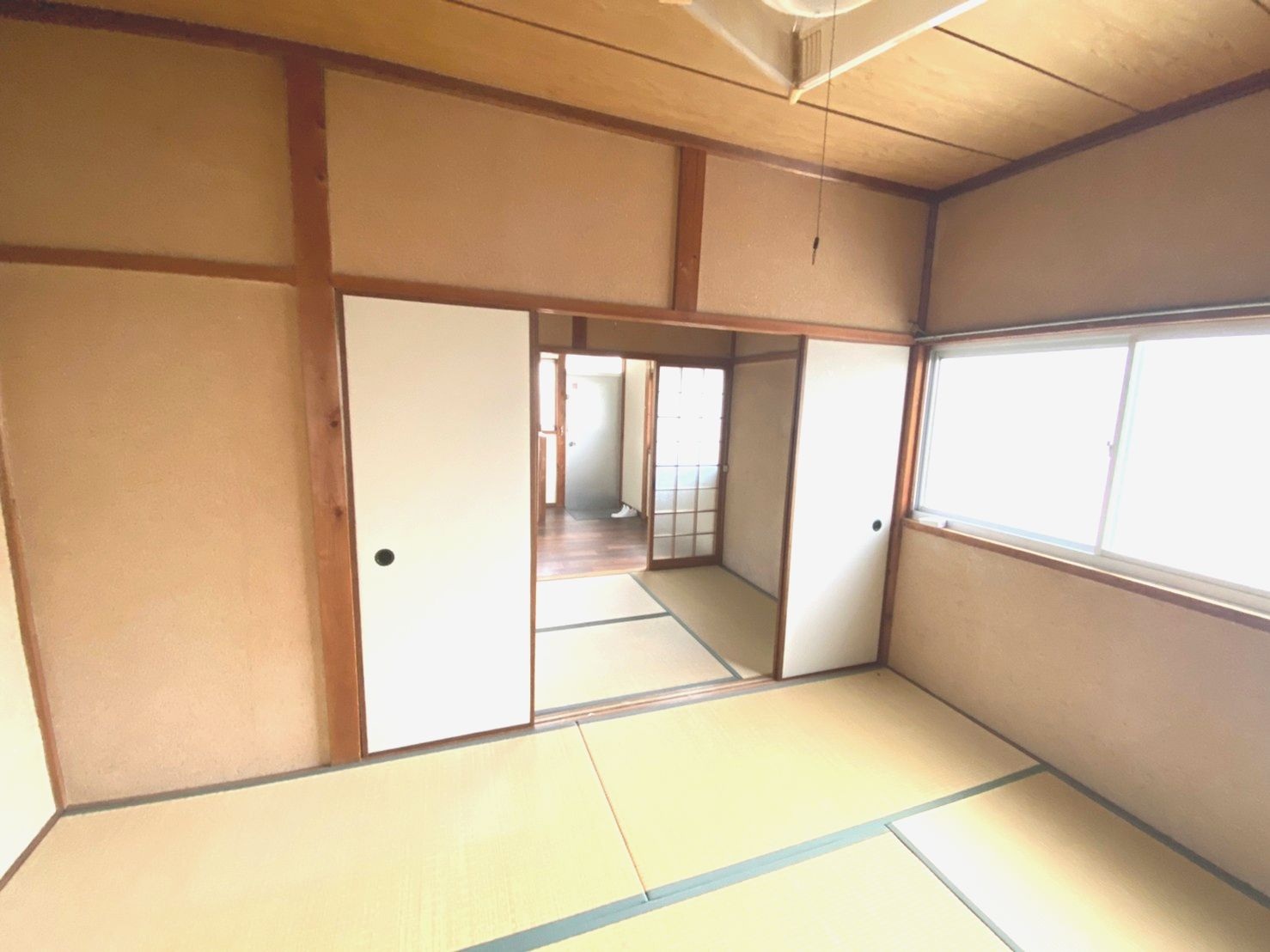 【価格改定】丘の上のラ・シエルの和室|陽当たりの良い居室で居心地よく過ごせそうです◎（角部屋・2Kタイプ）