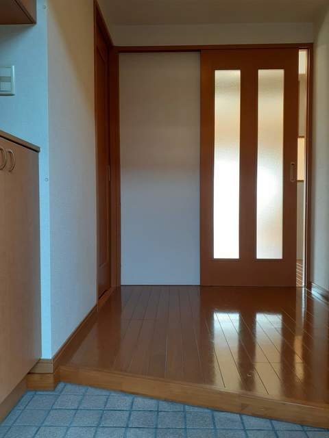 横浜市戸塚区川上町の賃貸マンションの玄関|シューズボックスございます♪