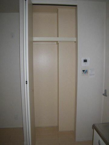 荒川区東尾久２丁目の賃貸マンションの収納