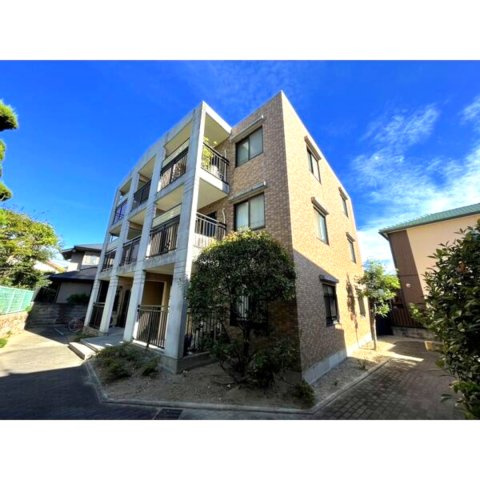 スリージェ壱番館の外観