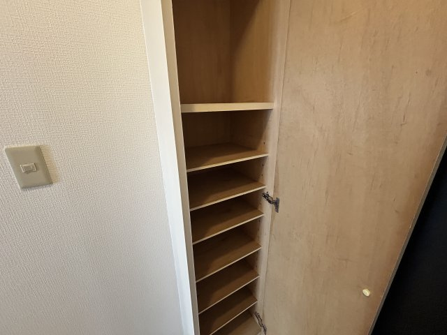 ロイヤルメゾン六甲Ⅴの収納