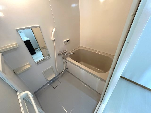 ロイヤルメゾン六甲Ⅴの浴室