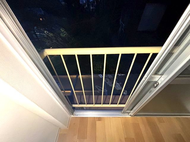 岡本梅林住宅６号棟のバルコニー