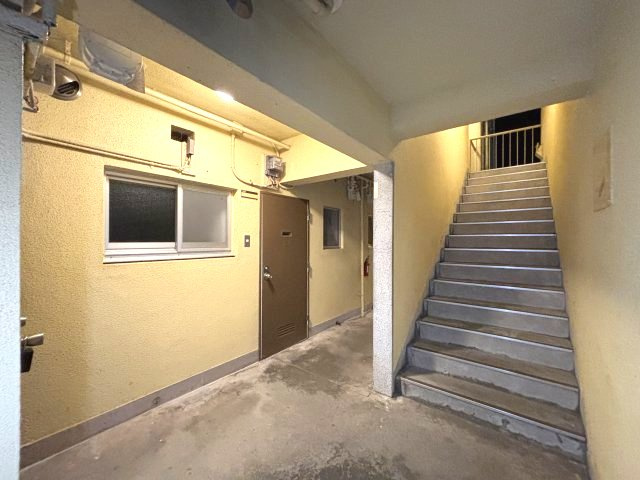 岡本梅林住宅６号棟のその他共用部分