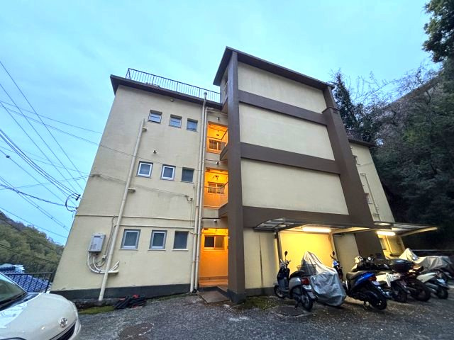 岡本梅林住宅６号棟