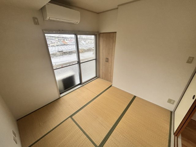 スエヒロマンション　の和室