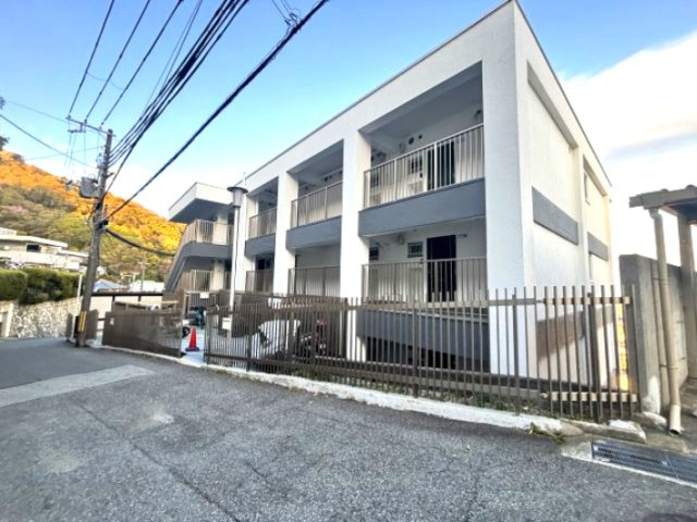 ビューテラス岡本