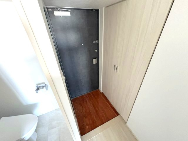 プレジオ日暮通の玄関