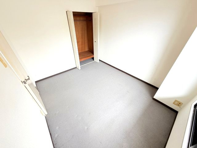 デュコムワイズの寝室