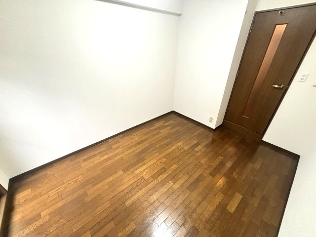 エスリード三宮第3の寝室