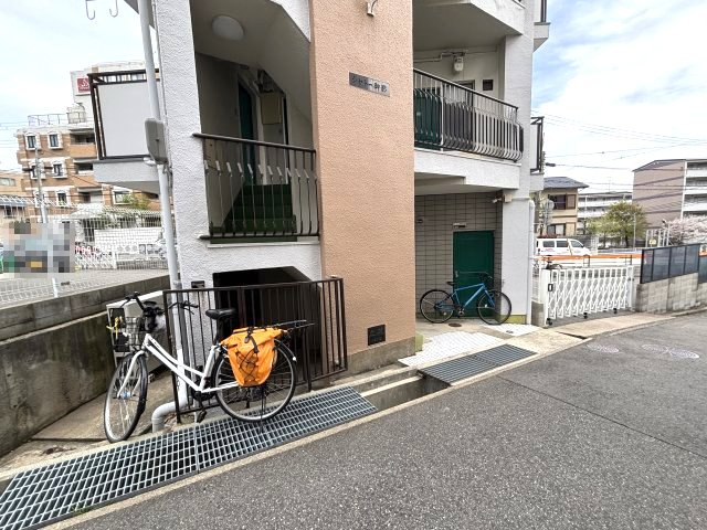 シャトー御影のエントランス