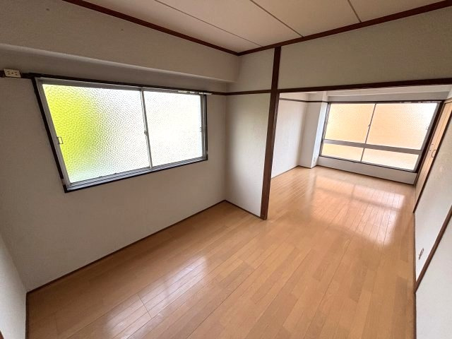 シャトー御影の居間・リビング