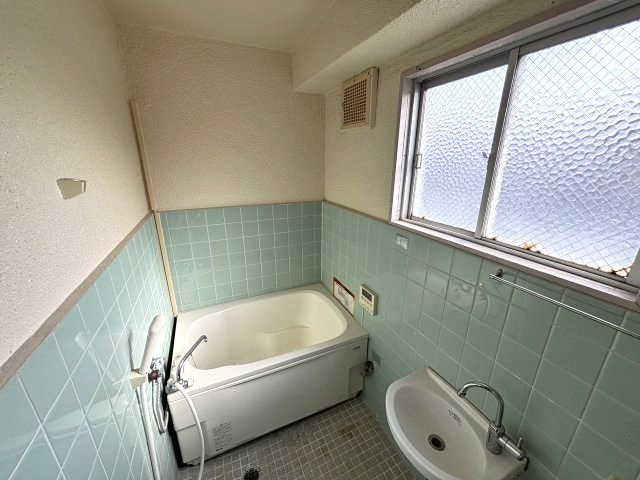 シャトー御影の浴室